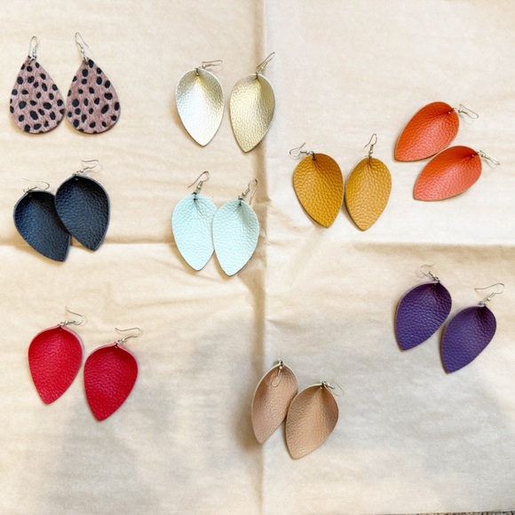 9 pairs Leather Dangle Earrings - Picture 1 of 6